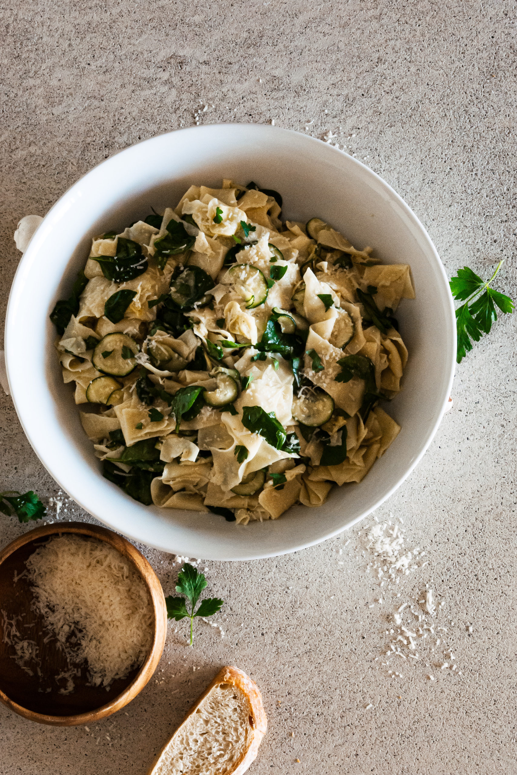 Zucchini & Spinach Pappardelle With Lemon Wine Sauce - Furnishlifestyle.com